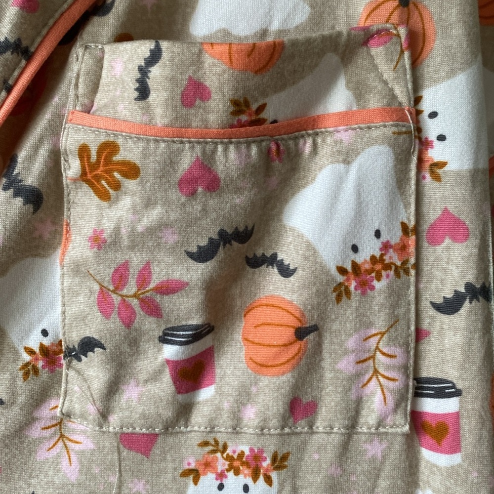NWOT ππ» Derek Heart Fall/ Halloween Night Shirt w/ collar and 5 front buttons . - Picture 2 of 5